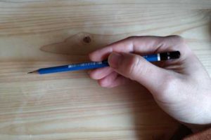 イラストの描き方-鉛筆の持ち方1
